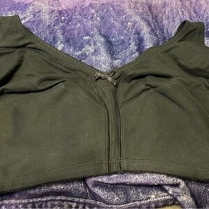 Comfort Choice Front Closure Wireless Bra 48DDD Black Full Coverage